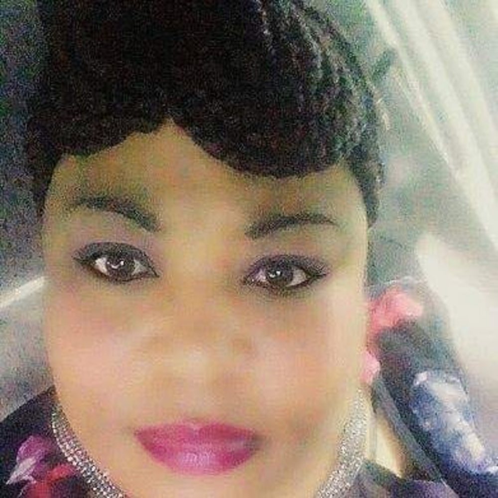 Meet your Posher, Denise